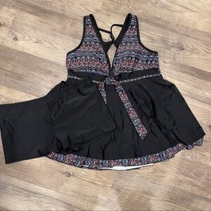 Black Tankini Swim Set with Geometric Trim